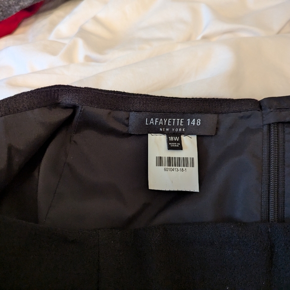 Lafayette 148 - Picture 3 of 4